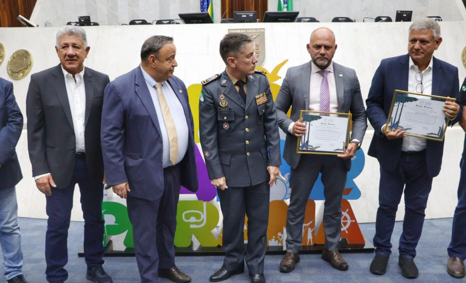 Verão Maior Paraná é homenageado em sessão solene na Assembleia Legislativa do Paraná