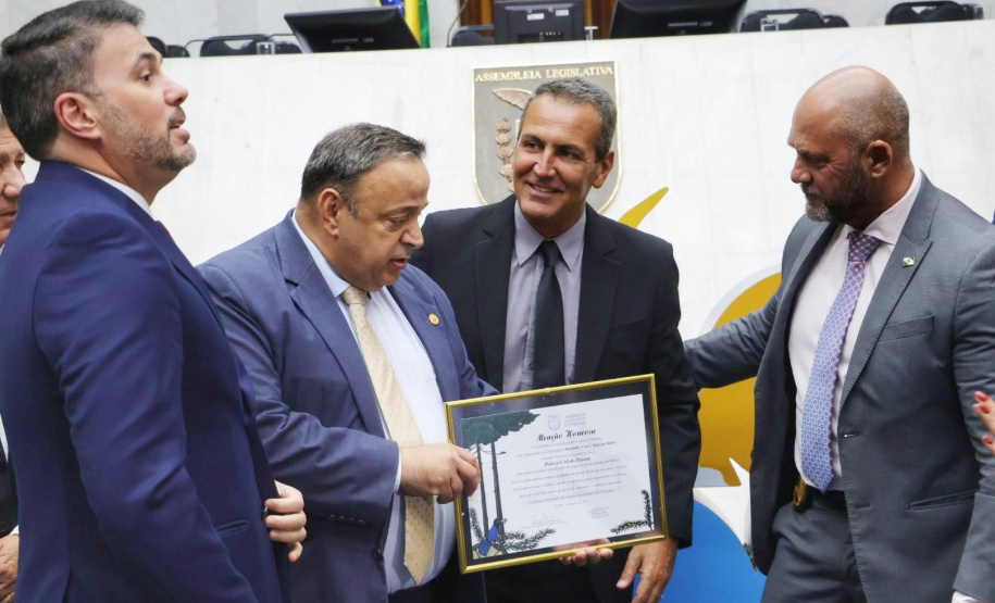 Verão Maior Paraná é homenageado em sessão solene na Assembleia Legislativa do Paraná