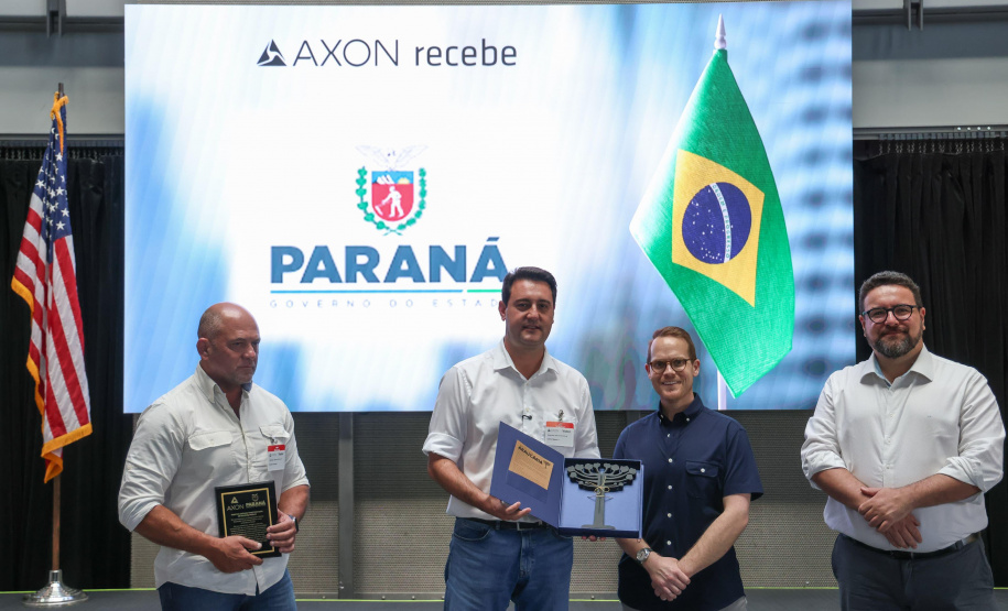 Governador anuncia compra de 2 mil armas não letais de gigante global que fornece para o FBI