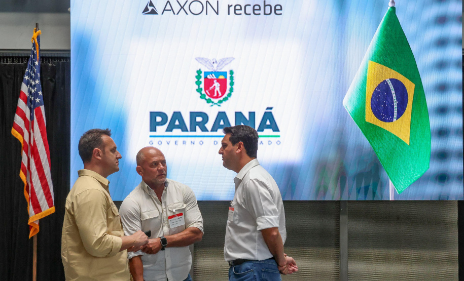 Governador anuncia compra de 2 mil armas não letais de gigante global que fornece para o FBI