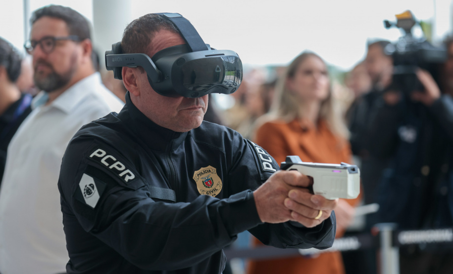 Com tecnologia de última geração, Paraná entrega 1,4 mil armas não letais para as polícias