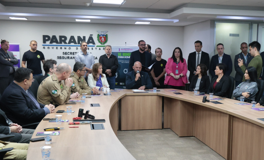 Paraná lança projeto pioneiro para aumentar monitoramento de acusados de violência doméstica
