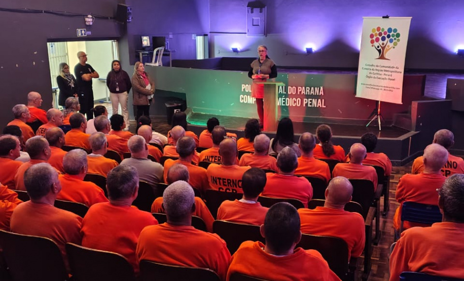 Curso de Amigurumi promove saúde mental e capacitação no Complexo Médico Penal