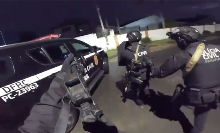 PCPR prende 10 pessoas investigadas por esquema criminoso para o roubo de cargas