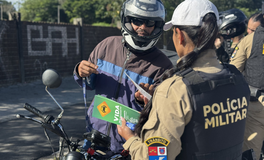 BPTran promove blitz educativa como parte prática do curso de Educação para o Trânsito