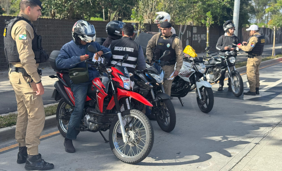 BPTran promove blitz educativa como parte prática do curso de Educação para o Trânsito