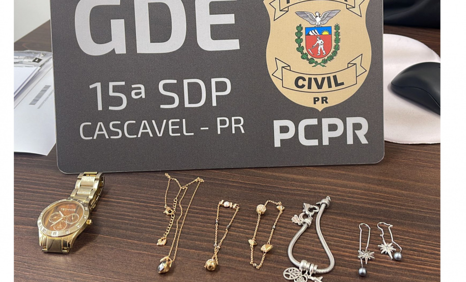 PCPR prende três pessoas em operação contra furtos de joias em Cascavel