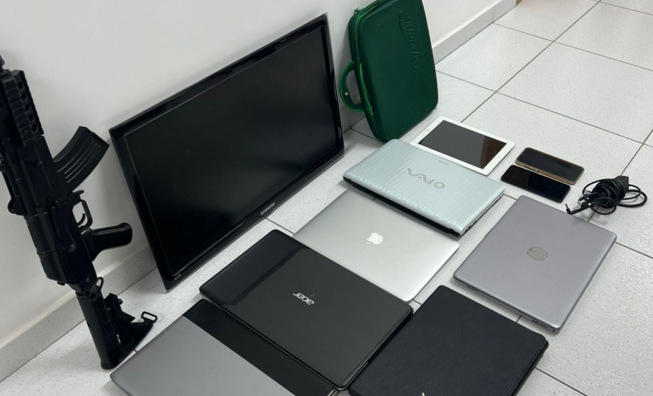 PCPR prende 17 pessoas em operação contra organização criminosa em São José dos Pinhais