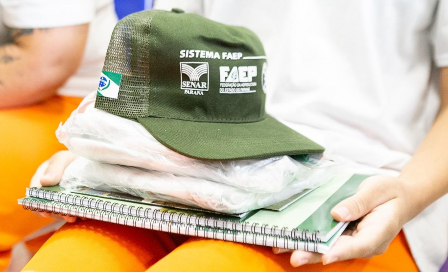 Curso de produção de doces é realizado na Cadeia Pública Feminina de Astorga como ação de reintegração social