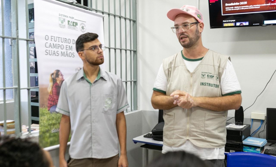 Curso de produção de doces é realizado na Cadeia Pública Feminina de Astorga como ação de reintegração social