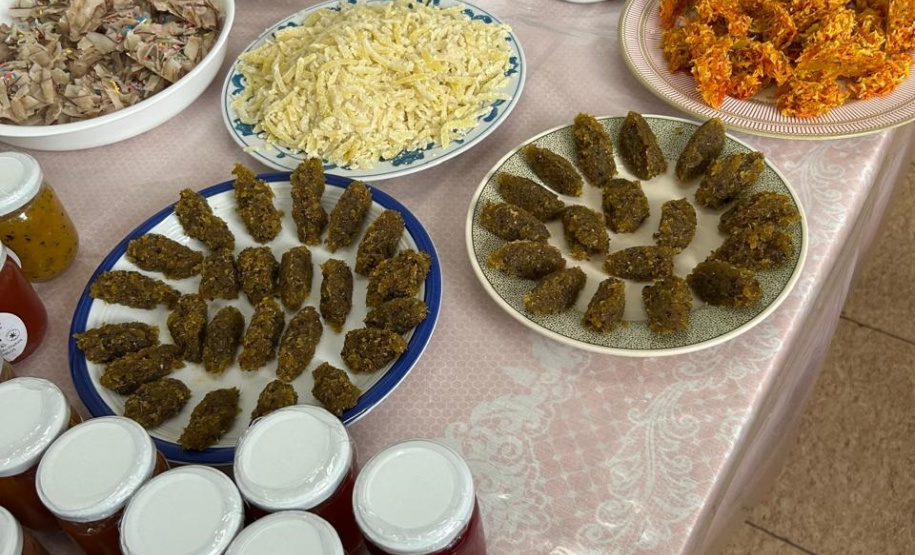 Curso de produção de doces é realizado na Cadeia Pública Feminina de Astorga como ação de reintegração social