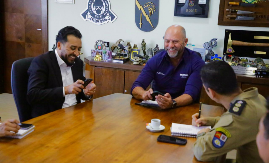 Secretário Hudson se reúne com deputado estadual Soldado Adriano José