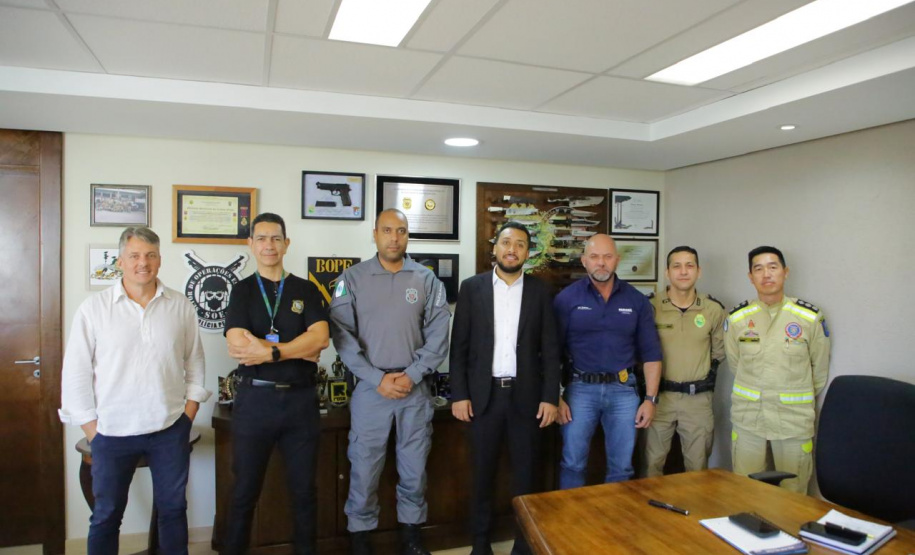 Secretário Hudson se reúne com deputado estadual Soldado Adriano José