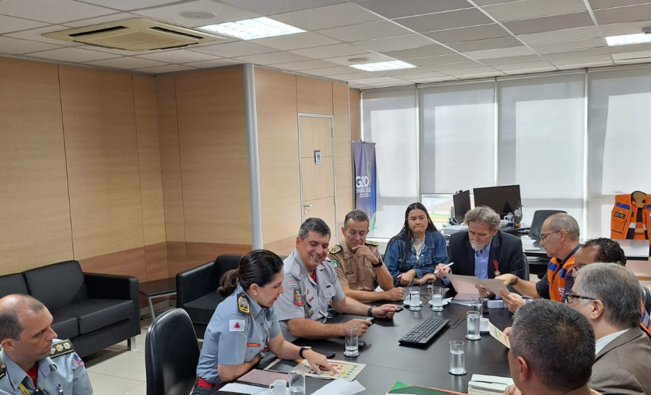 CBMPR participou de reunião sobre certificação internacional de grupo de resgate