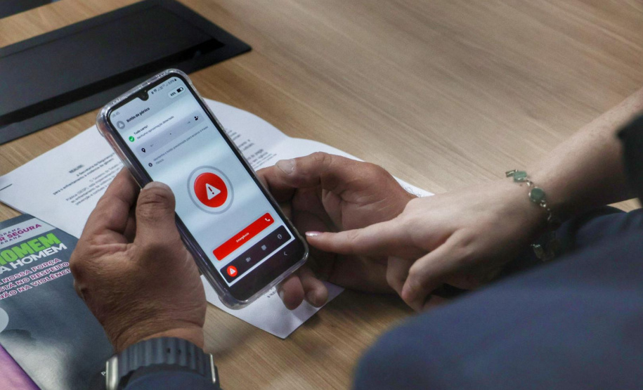 Paraná lança projeto pioneiro para aumentar monitoramento de acusados de violência doméstica