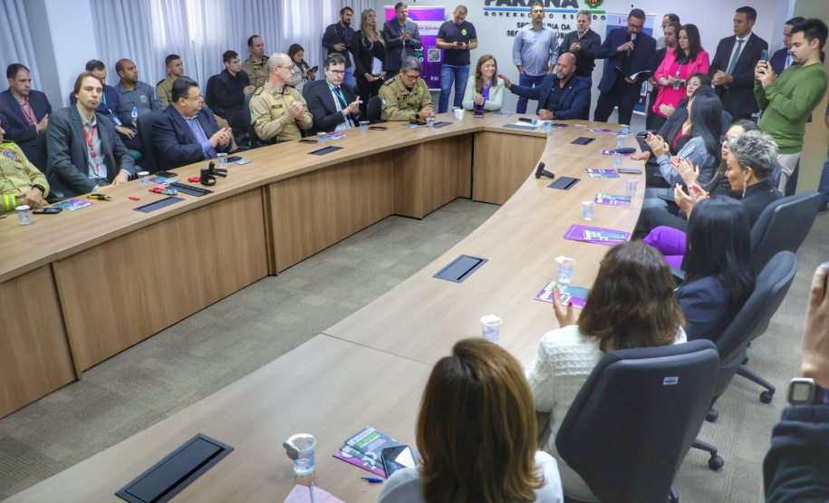 Paraná lança projeto pioneiro para aumentar monitoramento de acusados de violência doméstica