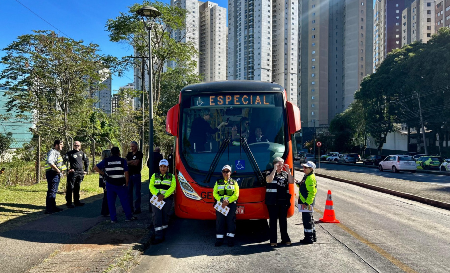 PCPR participa de blitz educativa em alusão ao Maio Amarelo na Capital