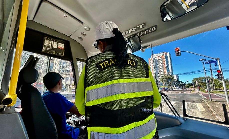 PCPR participa de blitz educativa em alusão ao Maio Amarelo na Capital