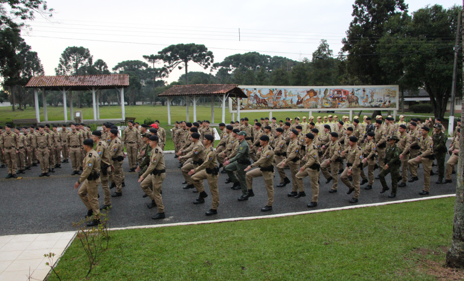 Solenidade marca início do Curso de Habilitação de Oficiais Especialistas da PMPR