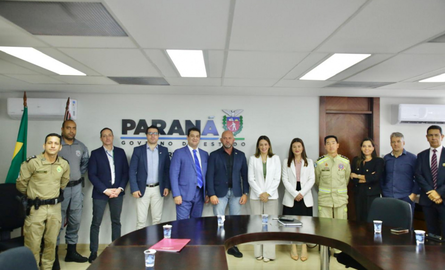 Secretário Hudson se reúne com deputada estadual Mabel Canto e deputado estadual Alexandre Amaro