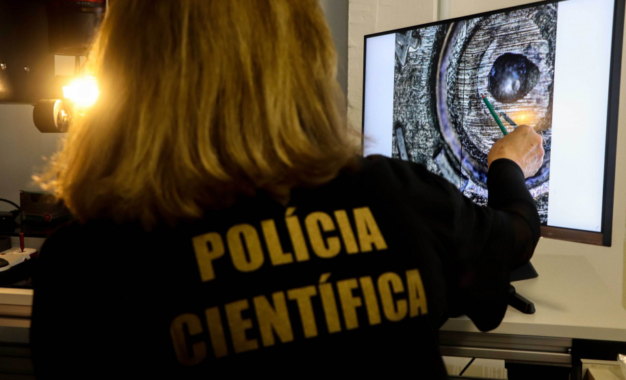 Polícia Científica capta "DNA" de metralhadora de alto calibre para auxiliar investigações nacionais