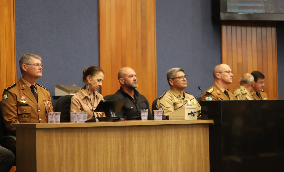 PMPR promove solenidade que marca passagem de comando no 6° CRPM