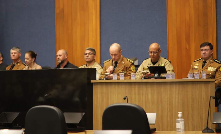 PMPR promove solenidade que marca passagem de comando no 6° CRPM