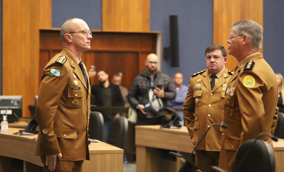 PMPR promove solenidade que marca passagem de comando no 6° CRPM