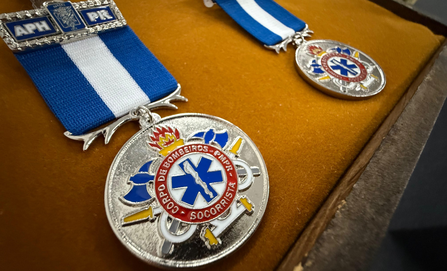 Siate comemora 35 anos com solenidade e entrega de medalhas