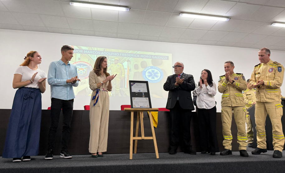 Siate comemora 35 anos com solenidade e entrega de medalhas