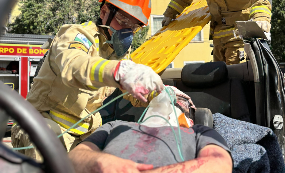 Simulado de Acidente com Múltiplas Vítimas reforça ações do Maio Amarelo em Jacarezinho