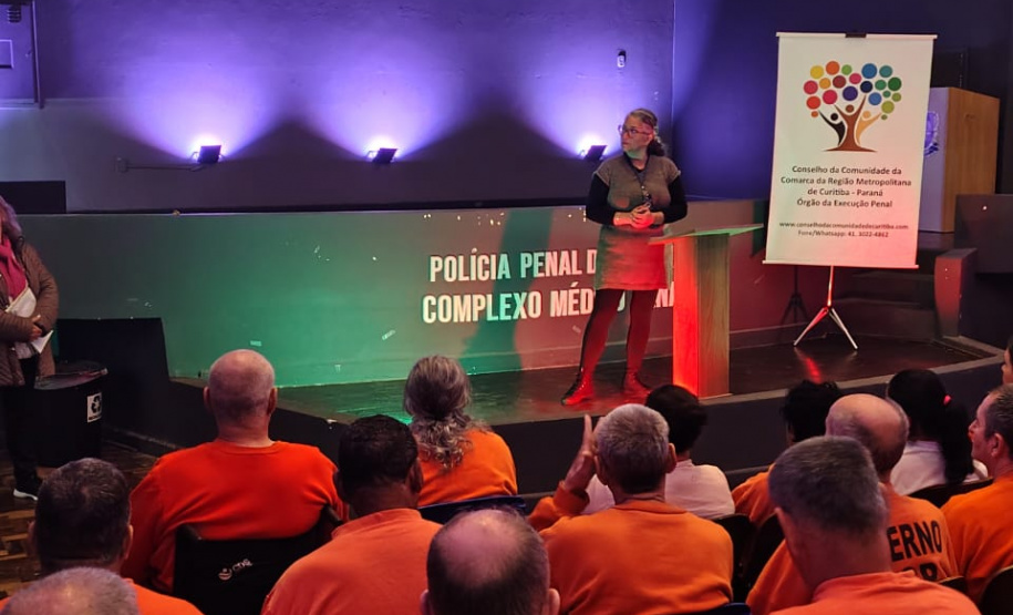 Curso de Amigurumi promove saúde mental e capacitação no Complexo Médico Penal