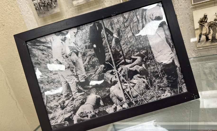 Servidores da Sesp conhecem estrutura do Corpo de Bombeiros em Curitiba