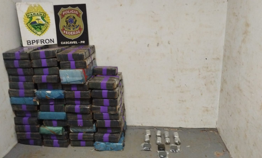 PMPR e PF apreendem 494 quilos de drogas em Diamante do Oeste