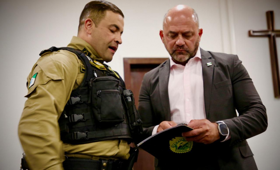 Secretário Hudson recebe Medalha Batalhão Metropolitano do Noroeste