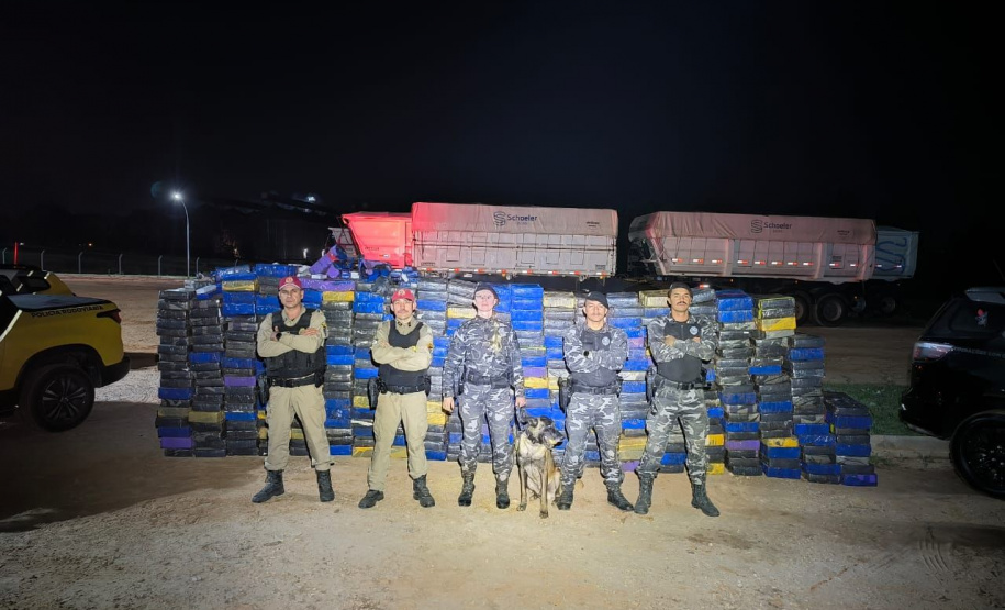 PMPR apreende caminhão com 4 toneladas de maconha em Piraí do Sul