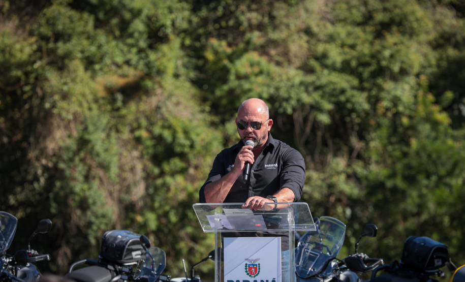 Ratinho Junior entrega 431 motos e viaturas para a PMPR