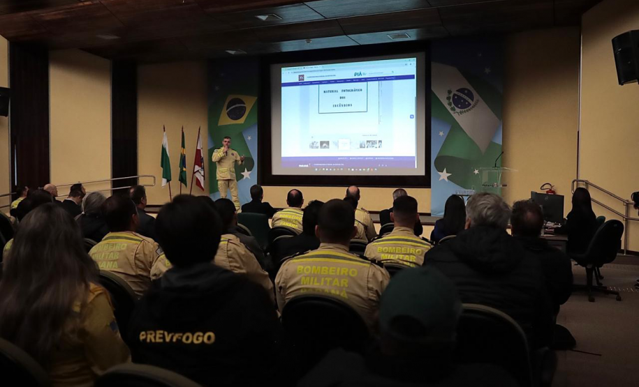 Bombeiros reforçam ações de prevenção e combate a incêndios florestais em simpósio