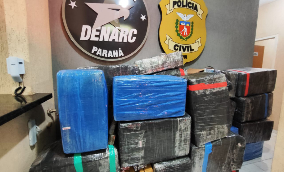 Em 3 dias, policiais do Paraná interceptam 3,5 toneladas de drogas e tiram R$ 65 milhões do tráfico