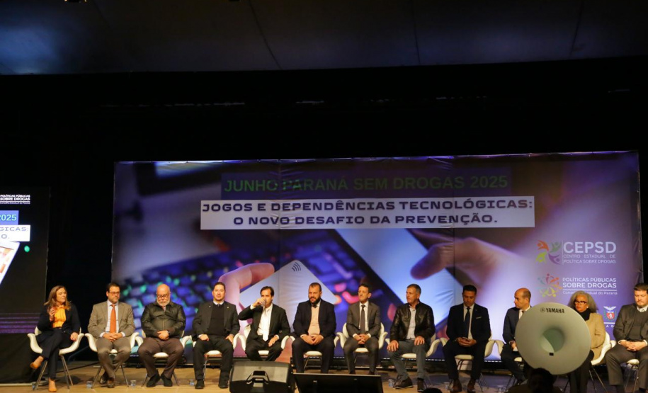 Campanha Junho Paraná Sem Drogas é lançada com alerta sobre dependência tecnológica