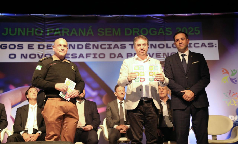 Campanha Junho Paraná Sem Drogas é lançada com alerta sobre dependência tecnológica