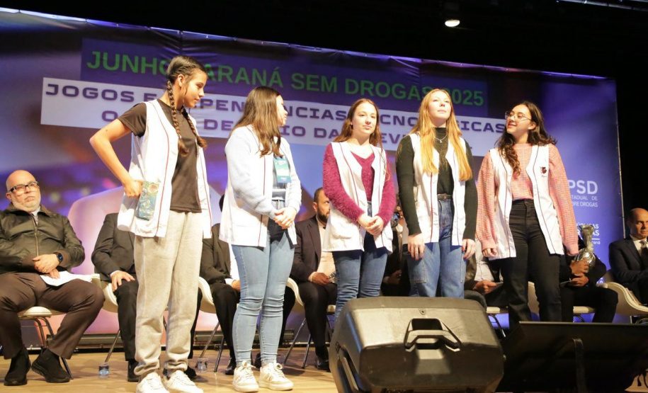 Campanha Junho Paraná Sem Drogas é lançada com alerta sobre dependência tecnológica