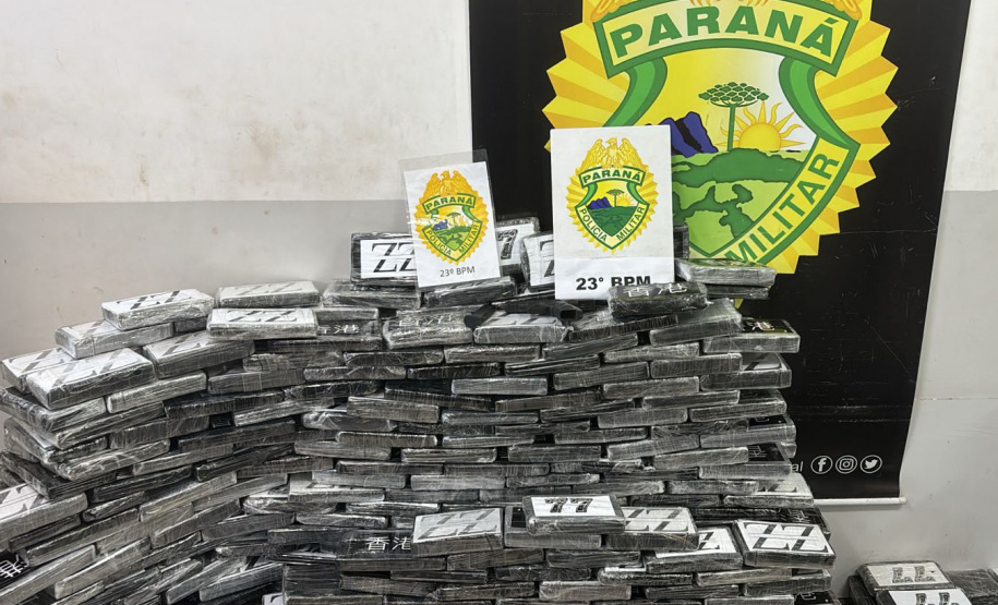 Em 3 dias, policiais do Paraná interceptam 3,5 toneladas de drogas e tiram R$ 65 milhões do tráfico
