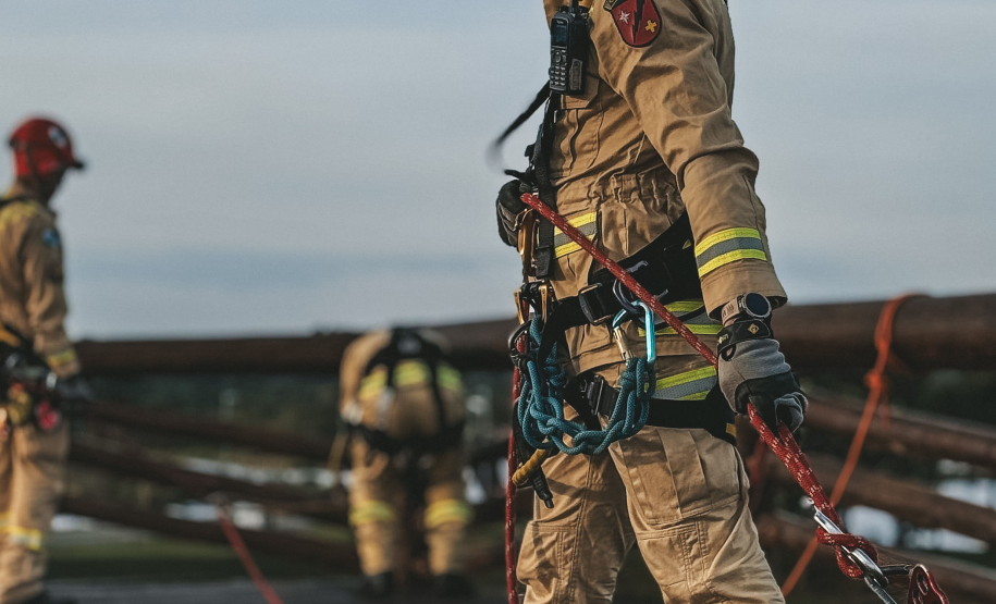 Bombeiros do Paraná seguem padrões internacionais de resposta imediata a desastres