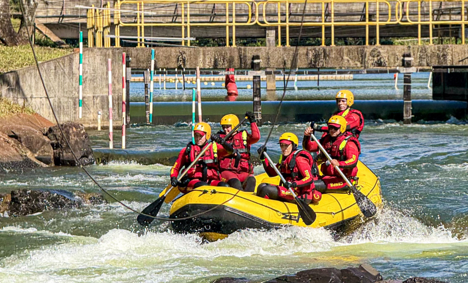 Bombeiros do Paraná seguem padrões internacionais de resposta imediata a desastres