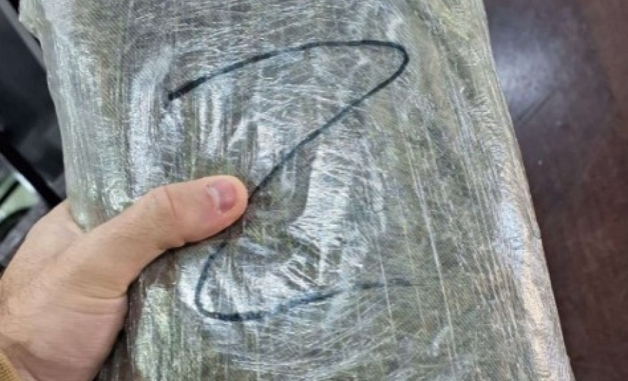 PCPR apreende 327 quilos de maconha gourmet e prende três pessoas por tráfico