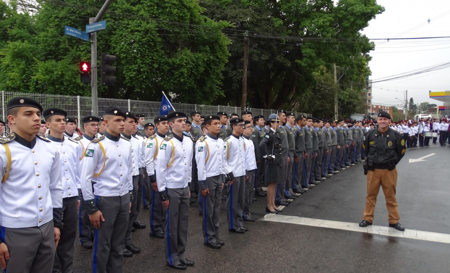 Colégios da Polícia Militar do Paraná lideram ranking estadual do Enem 2024
