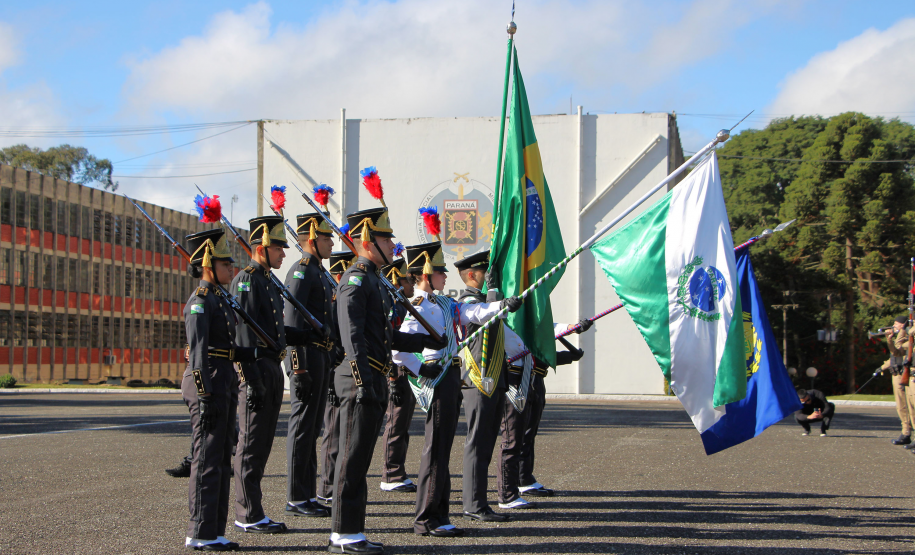 Primeira etapa do concurso para Curso de Formação de Oficiais da PMPR será no domingo