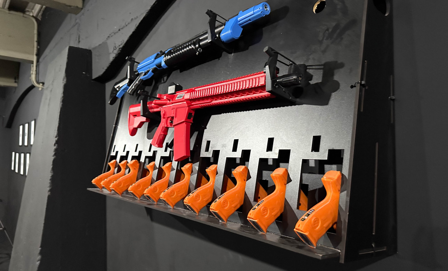 PMPR apresenta novos fuzis e simulador de tiro de alta tecnologia em evento na APMG