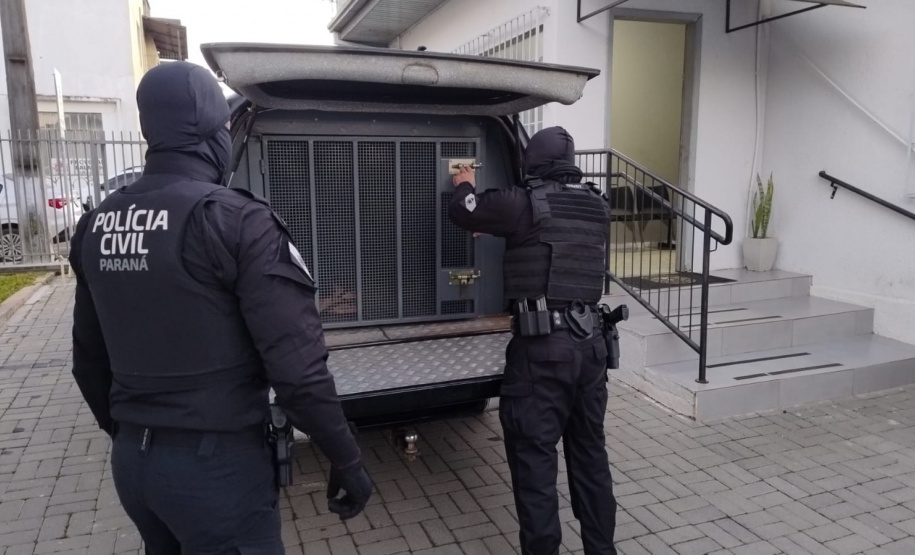 PCPR prende homem e mulher por roubo contra motorista de aplicativo em Palmas